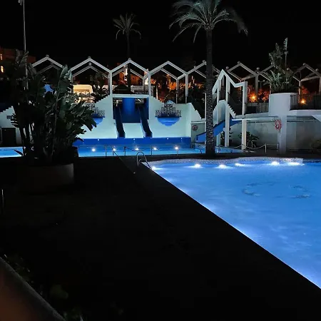 G&g Benalbeach Pool Views Apartment Benalmádena