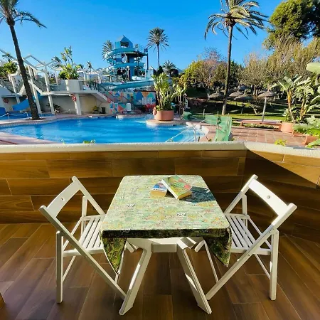 G&g Benalbeach Pool Views Apartment Benalmádena