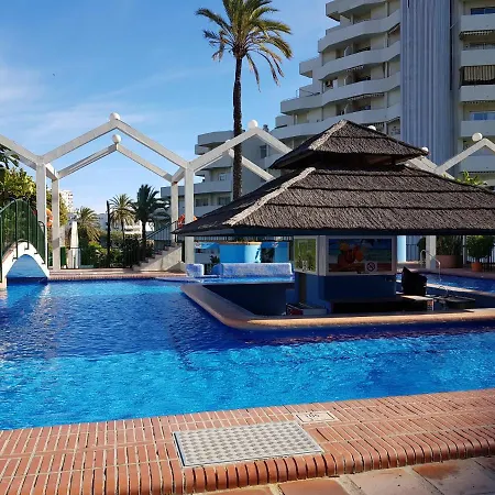 G&g Benalbeach Pool Views Benalmádena